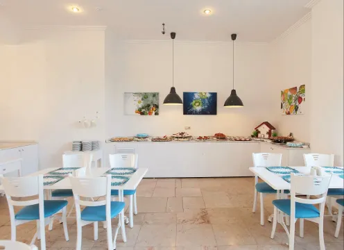 ARORA HOTEL Restaurants
