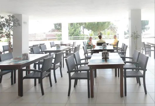 ARORA HOTEL Restaurants
