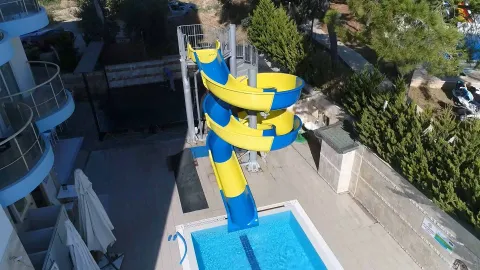 ARORA HOTEL Pools & Beach