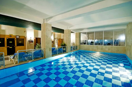 ARORA HOTEL Pools & Beach