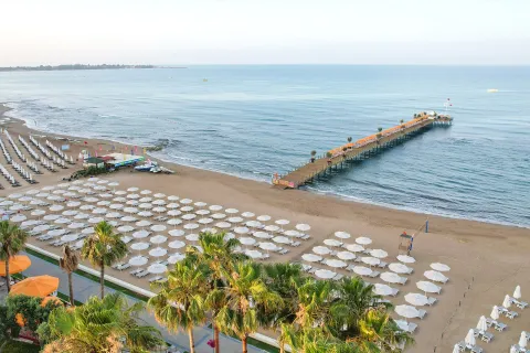 ARUM BARUT COLLECTION Pools & Beach