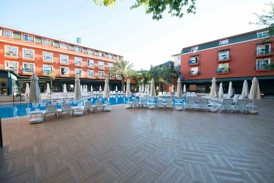 ASDEM PARK HOTEL Pools & Beach