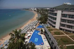 ASKA JUST IN BEACH Pools & Beach