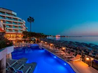 ASKA JUST IN BEACH Pools & Beach