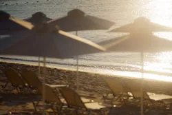 ASTOR GARDEN HOTEL Pools & Beach