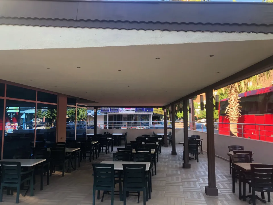 ASTORIA LIFE HOTEL Restaurants