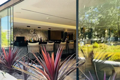 ATLIMAN BEACH RESORT Bars