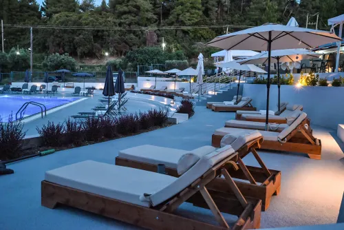 ATRIUM HOTEL Pools & Beach