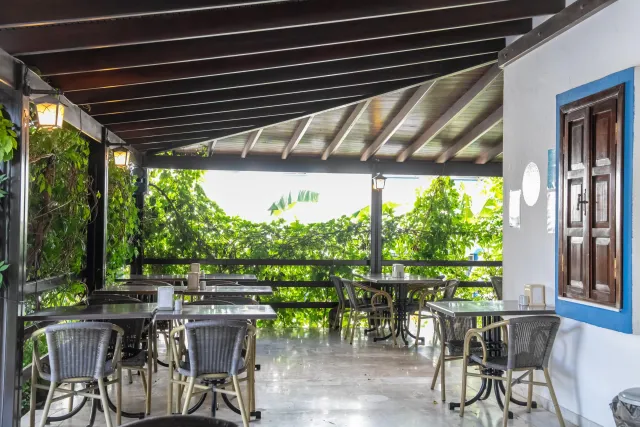 ATRIUM HOTEL Restaurants