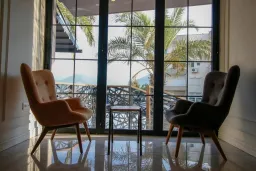 AURASIA BEACH HOTEL Lobby
