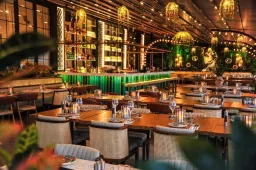 AURASIA BEACH HOTEL Restaurants