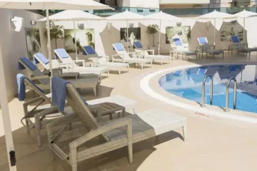 AURASIA DESIGN HOTEL Pools & Beach
