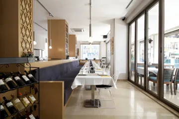 AURASIA DESIGN HOTEL Restaurants