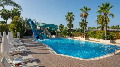 AYDINBEY FAMOUS Pools & Beach