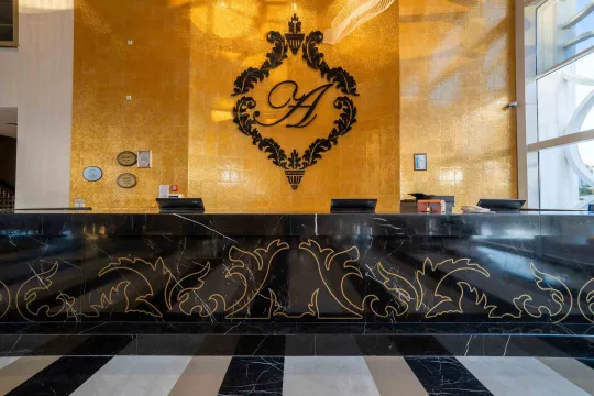 AZURA DELUXE RESORT - SPA Lobby