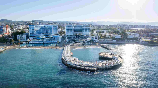 AZURA DELUXE RESORT - SPA
