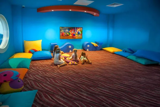 AZURA DELUXE RESORT - SPA Mini Club