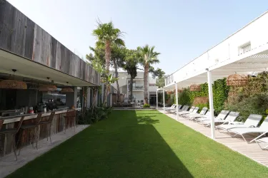 BABANA HOTEL Bars