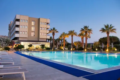 BABAYLON HOTEL Pools & Beach