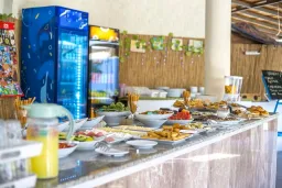 BAHAR HOTEL 12+ Restaurants