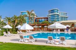 BAIA HOTEL LARA Pools & Beach