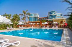 BAIA HOTEL LARA Pools & Beach