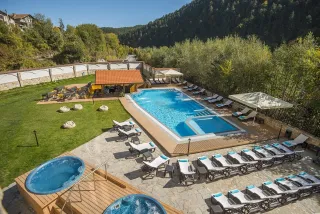 BALNEO SPA HOTEL SVETI SPAS Pools & Beach