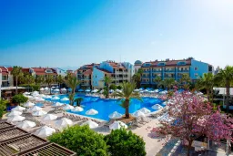BARUT B SUITES Pools & Beach