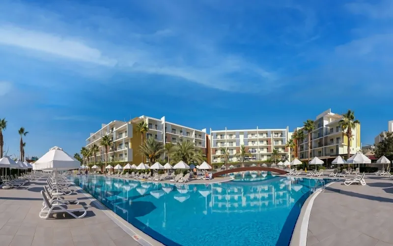 BARUT GOIA Pools & Beach