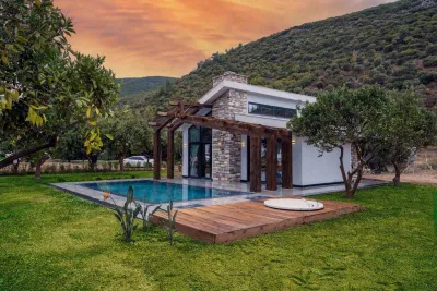 BATIHAN VADI Pools & Beach