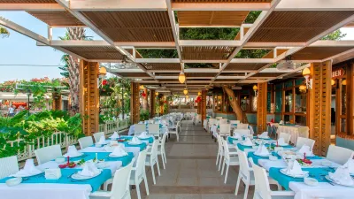 DOGANAY BEACH CLUB Restaurants