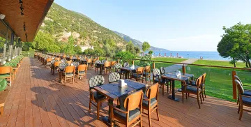 BELCEKUM BEACH HOTEL Restaurants
