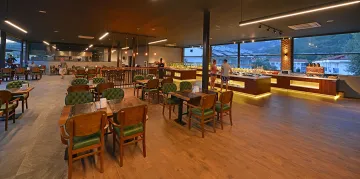 BELCEKUM BEACH HOTEL Restaurants