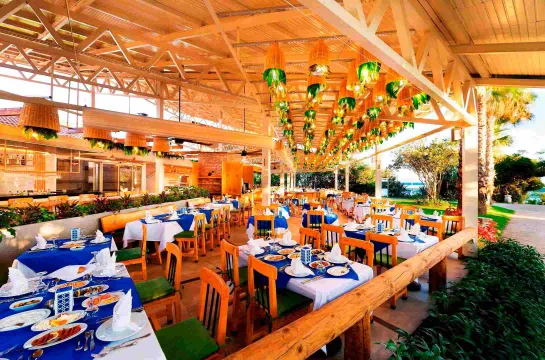 BELCONTI RESORT HOTEL Restaurants