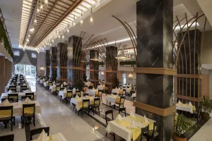 BELLA RESORT - SPA HOTEL Restaurants