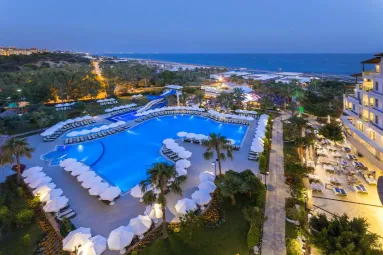 BELLA RESORT - SPA HOTEL Pools & Beach