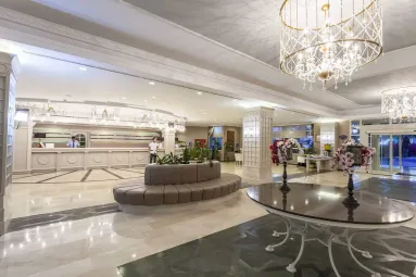 BELLA RESORT - SPA HOTEL Lobby