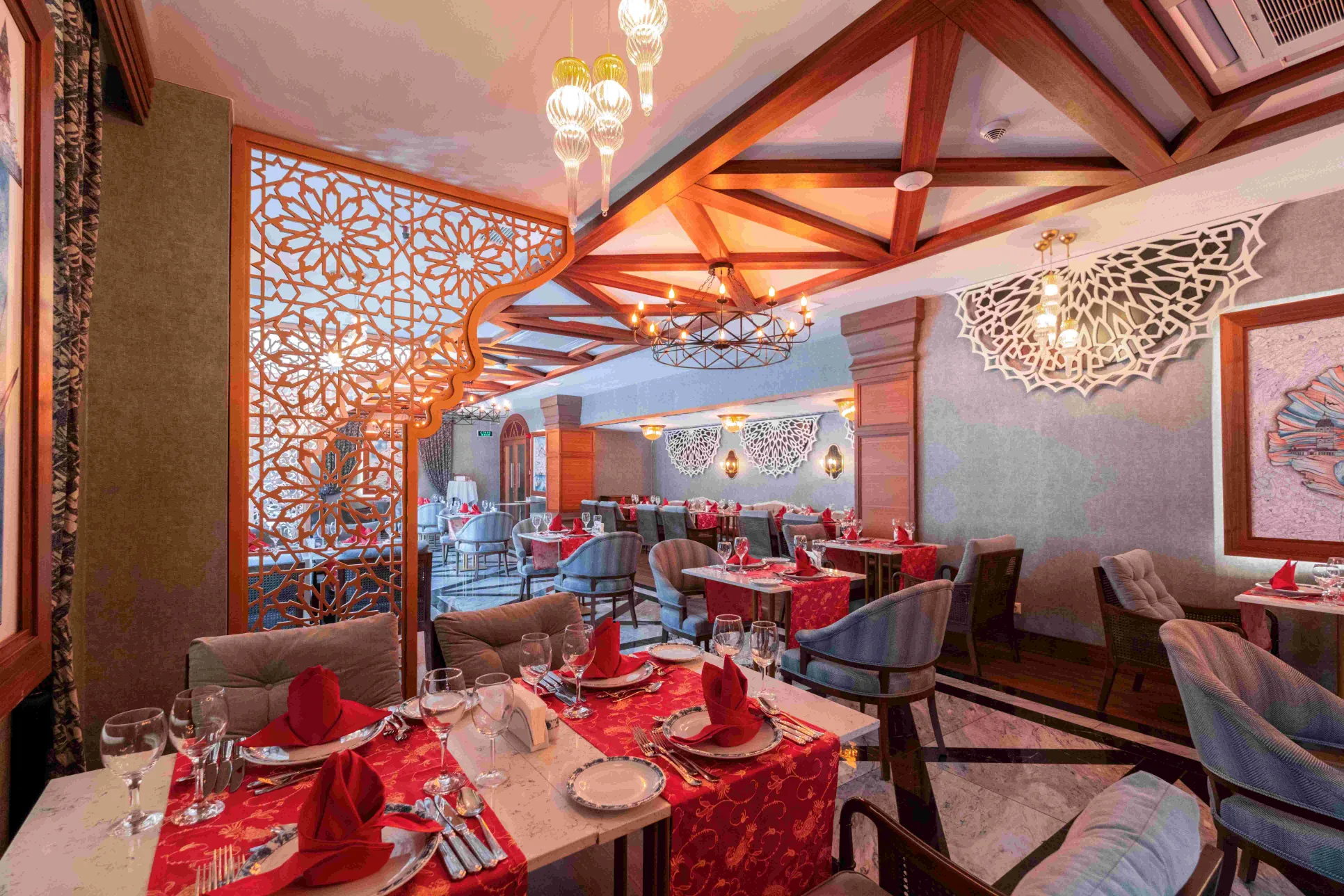 BELLA RESORT - SPA HOTEL Restaurants