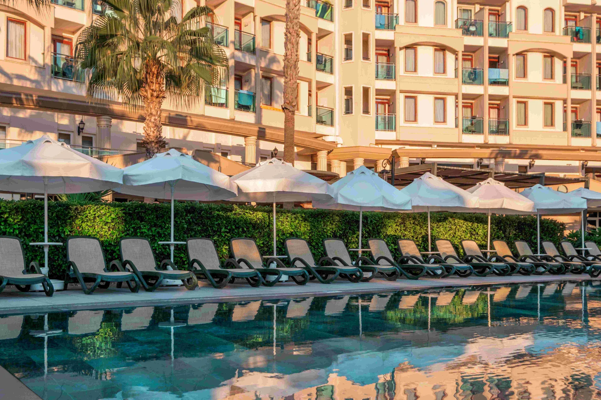 BELLA RESORT - SPA HOTEL Pools & Beach