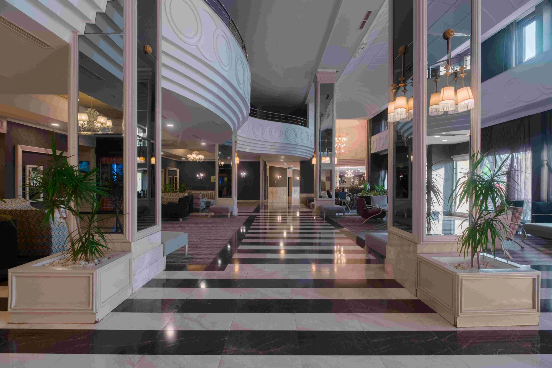 BELLA RESORT - SPA HOTEL Lobby