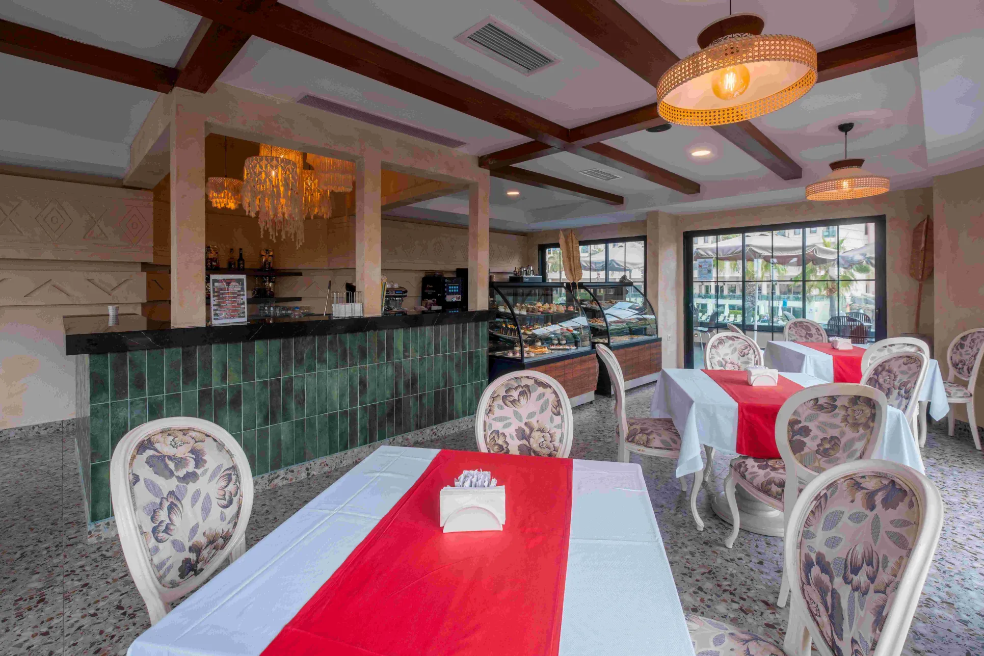 BELLA RESORT - SPA HOTEL Restaurants
