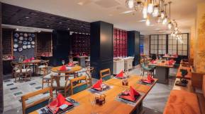 BELLIS DELUXE HOTEL Restaurants