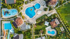 BELLIS DELUXE HOTEL Pools & Beach