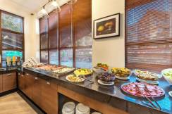 BELVEDERE HOLIDAY CLUB Restaurants