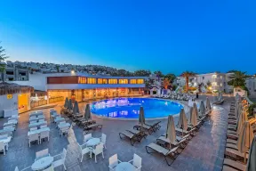 BENDIS BEACH Pools & Beach