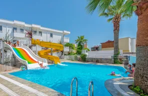 BENDIS BEACH Pools & Beach