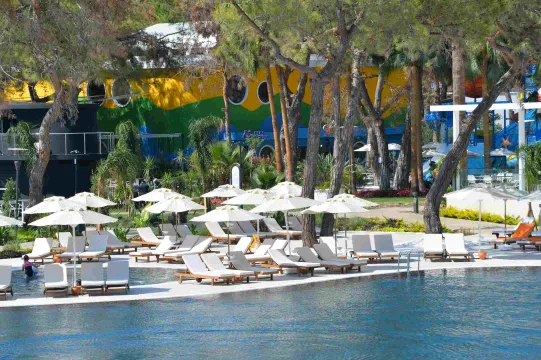 BERGIZ HOTELS - RESORTS KEMER (ex. PERRE ART HOTEL) Pools & Beach