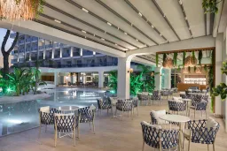 BERRY BLUE HOTEL Restaurants