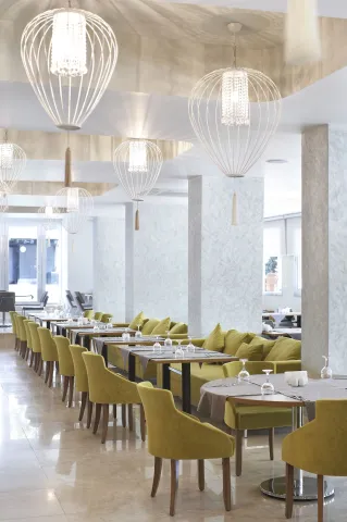 BLUE BAY PLATINUM Restaurants