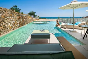 BLUE DREAM PALACE Pools & Beach